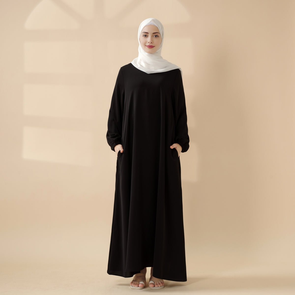 Abaya con tasche versatili Essential Premium e taglio a ombrello (MA113)