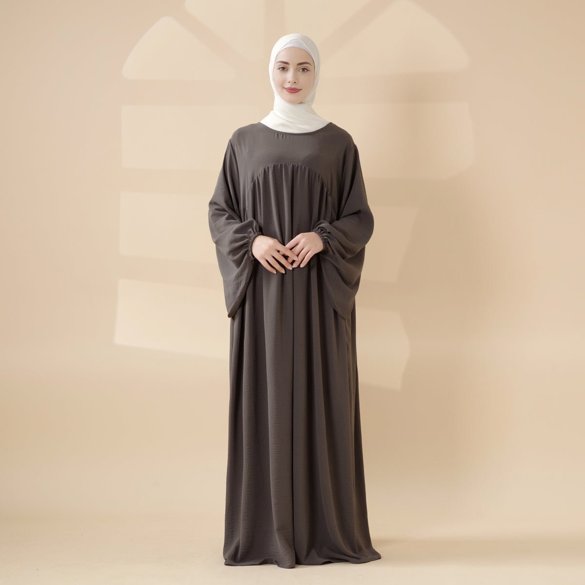 Abaya reversibile realizzata in tessuto crepe (MA035)